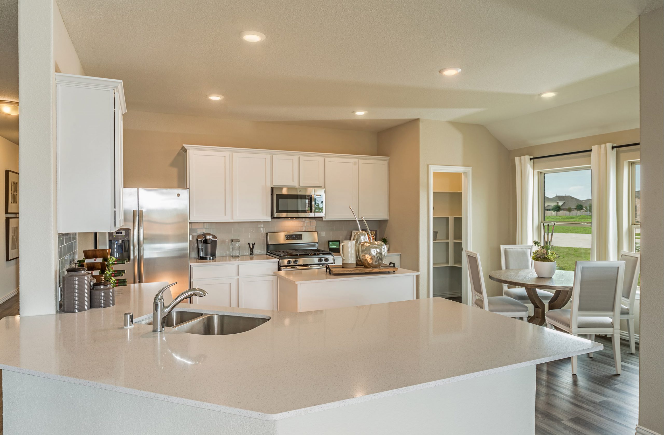 lennar-homes-photo-gallery-kitchen-05